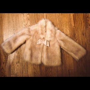 ❄️❄️ Baby Gap faux fur jacket ❄️❄️